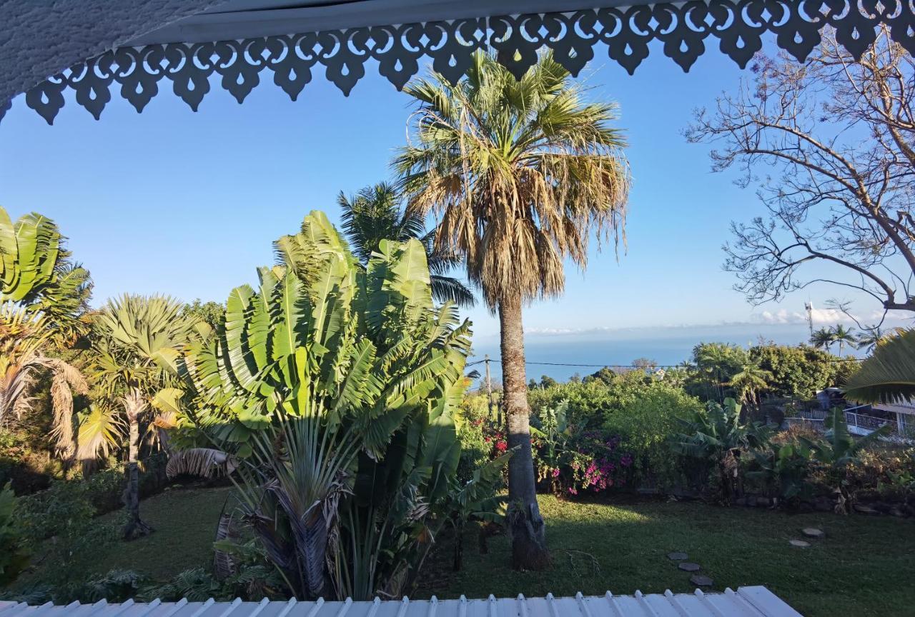 Le Jacaranda Du Guillaume Bed & Breakfast Le Guillaume Exterior photo